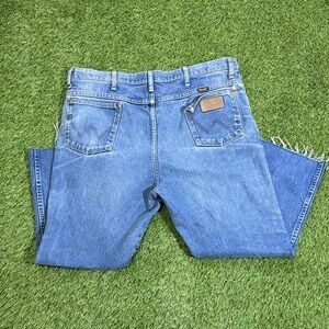 Wrangler Men's Blue Straight Leg Jeans